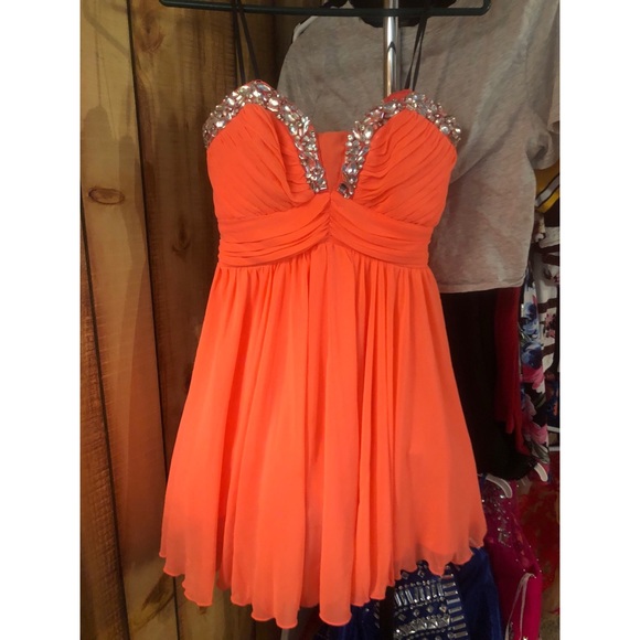Dresses & Skirts - Homecoming/prom dress